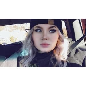 Meet your Posher, Brittney